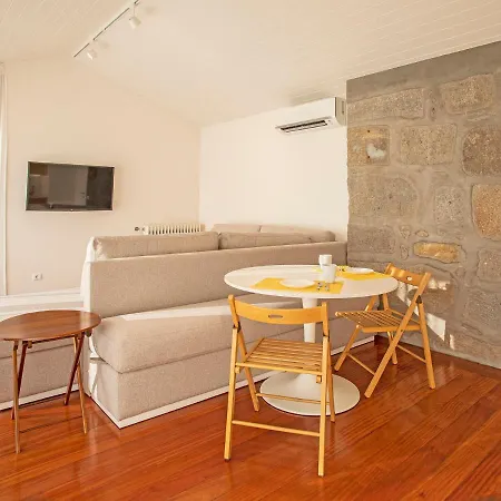 בית חווה Quinta Do Casal De S. Miguel De Soutelo וילה ורדה